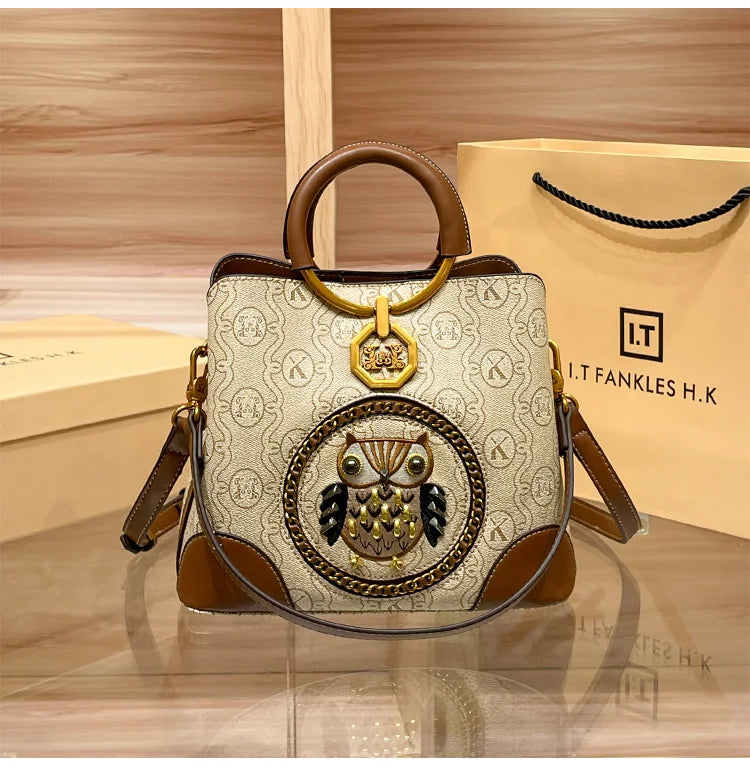 Women's handbag. Genuine leather carrying bucket bag. - BLAKESTORE-NG