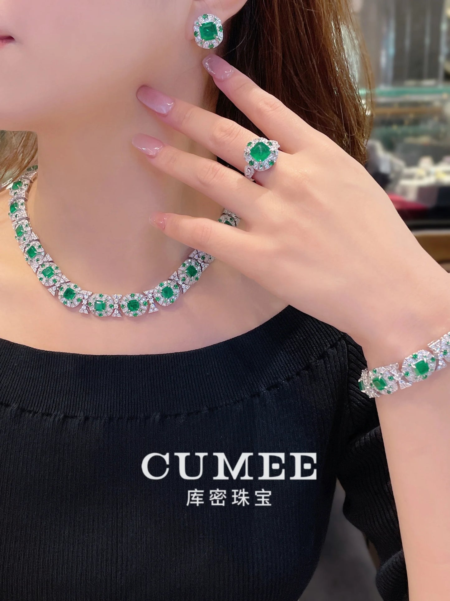 Diamond Luxury Cultivated Synthetic Emerald Bracelet.