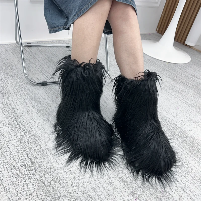 Fur Snow Boots for Winter.