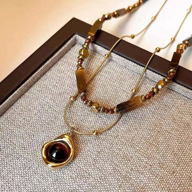 Retro Temperament Layered Tiger Eye Stone Pendant Necklace.