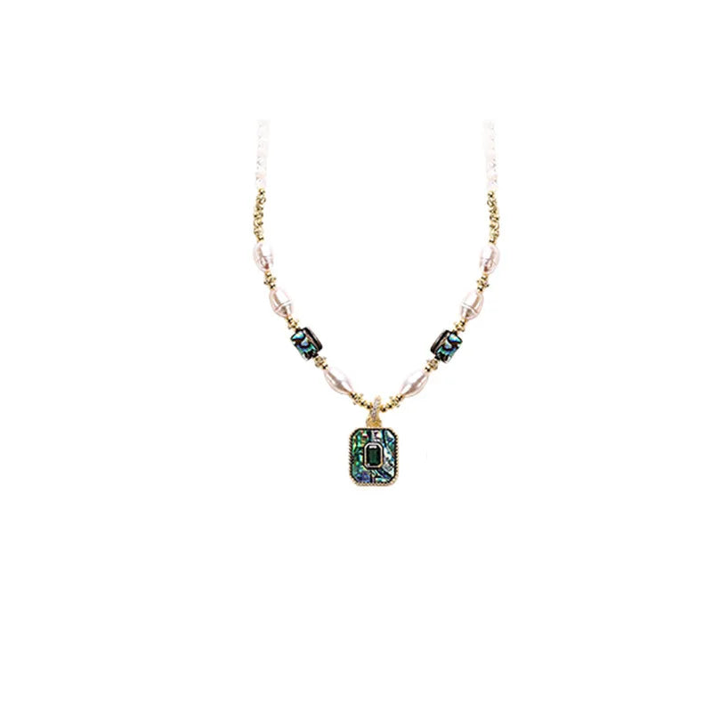 Luxury Beauty Gold Plated Pendant Necklace. - BLAKESTORE-NG
