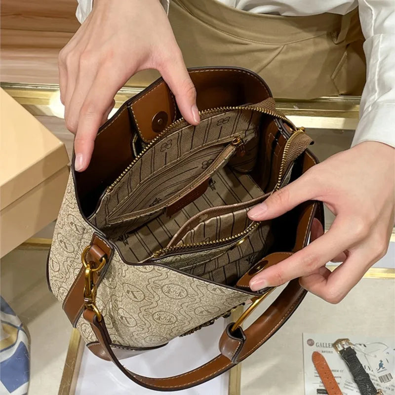 Women's handbag. Genuine leather carrying bucket bag. - BLAKESTORE-NG