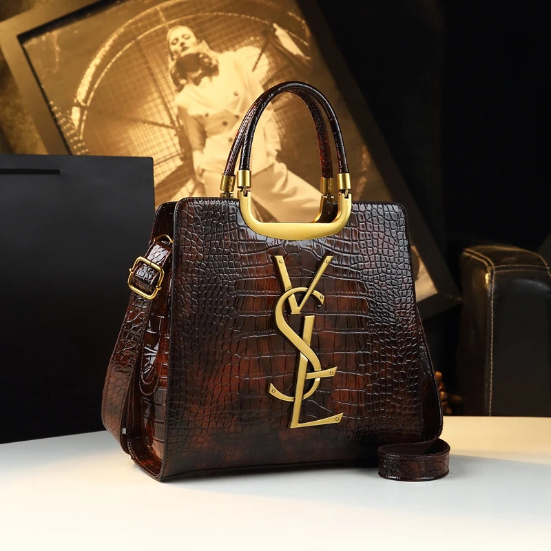High-grade light luxury handbag.