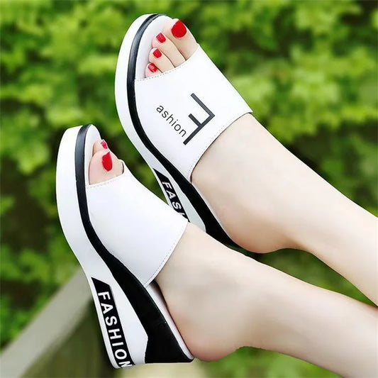 Women Slippers High Quality Thick Sole Leather Slippers.