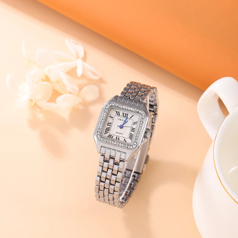 Luxury Women's Quartz Watch Gold and Silver Chains. - BLAKESTORE-NG