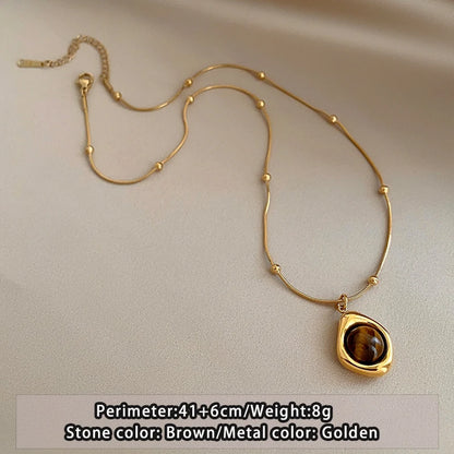 Retro Temperament Layered Tiger Eye Stone Pendant Necklace.