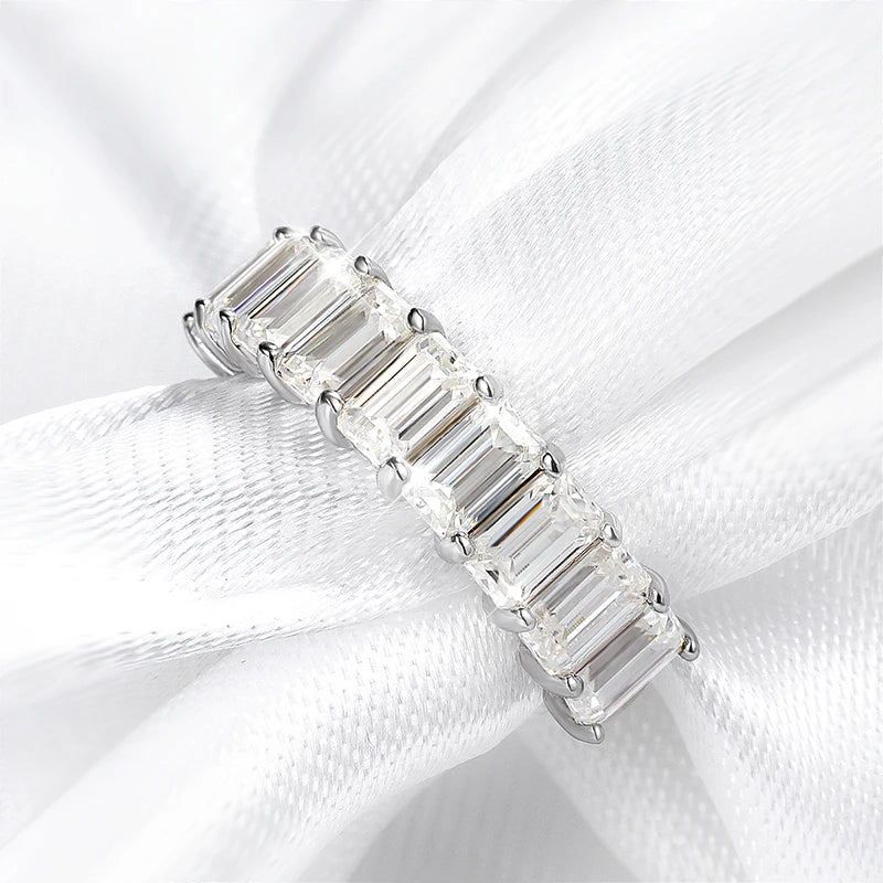 0.5CT Emerald Moissanite