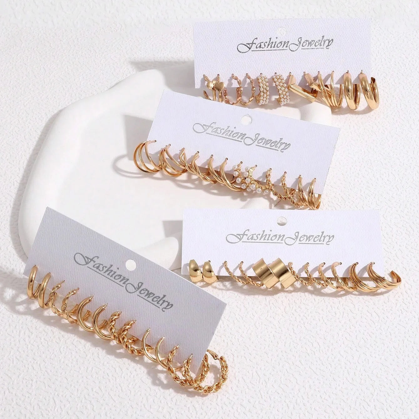 Sets of Earrings. - BLAKESTORE-NG