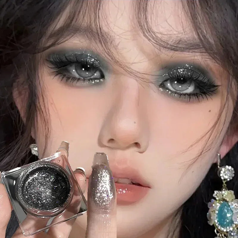 High Gloss Black Eyeshadow Make Up Palette. - BLAKESTORE-NG