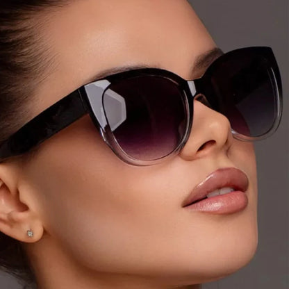 Retro Fashion Cat Eye Sunglasses.