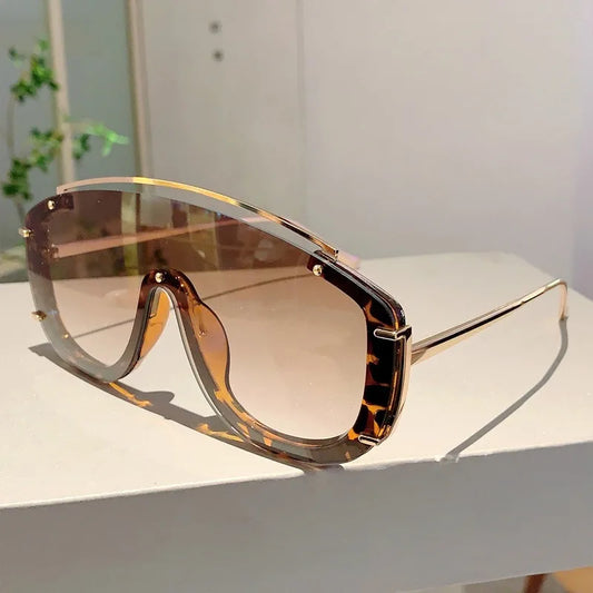 Stylish Leopard Women Sunglasses