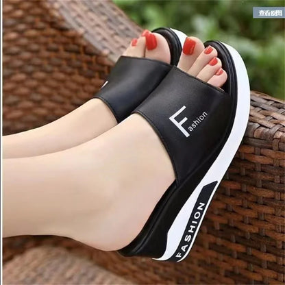 Women Slippers High Quality Thick Sole Leather Slippers.