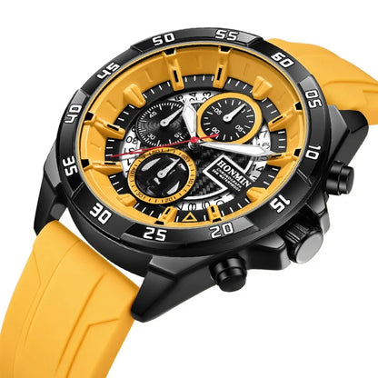 Unisex men’s watch with silicone strap.