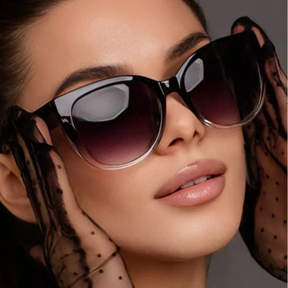 Retro Fashion Cat Eye Sunglasses.