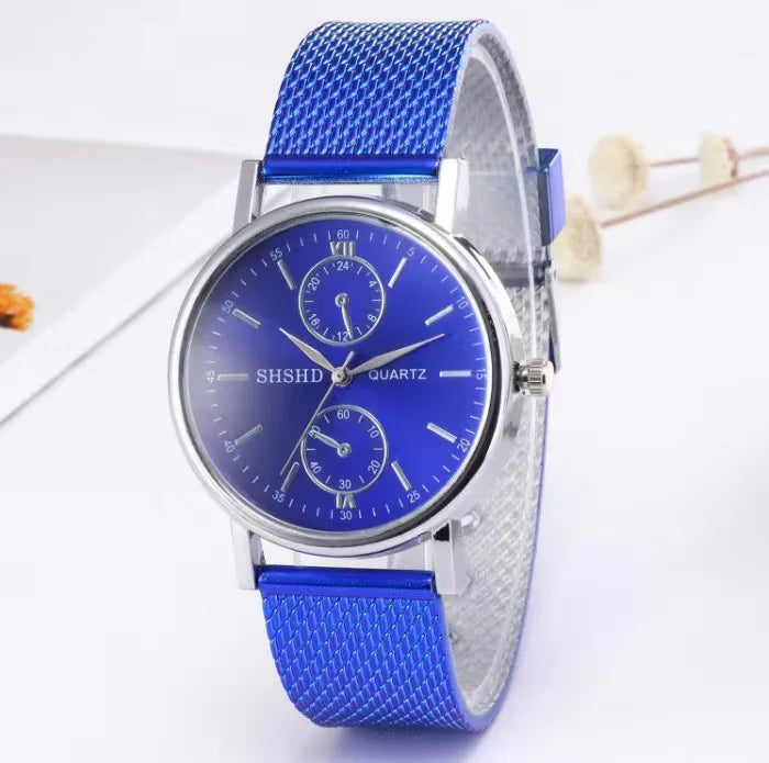 Luxury Women Quartz Watch with Silica Gel Strap. - BLAKESTORE-NG