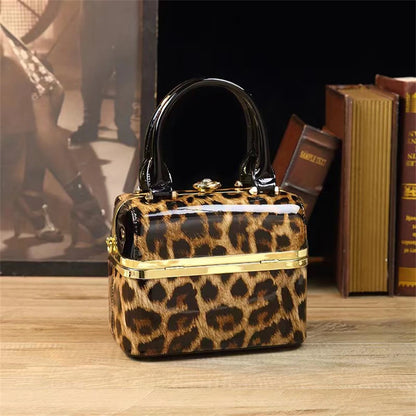New minimalist and fashionable small handbag,  high-end carriage crossbody bag, portable box bag  Fashion Crossbody Bags Ladies' - BLAKESTORE-NG