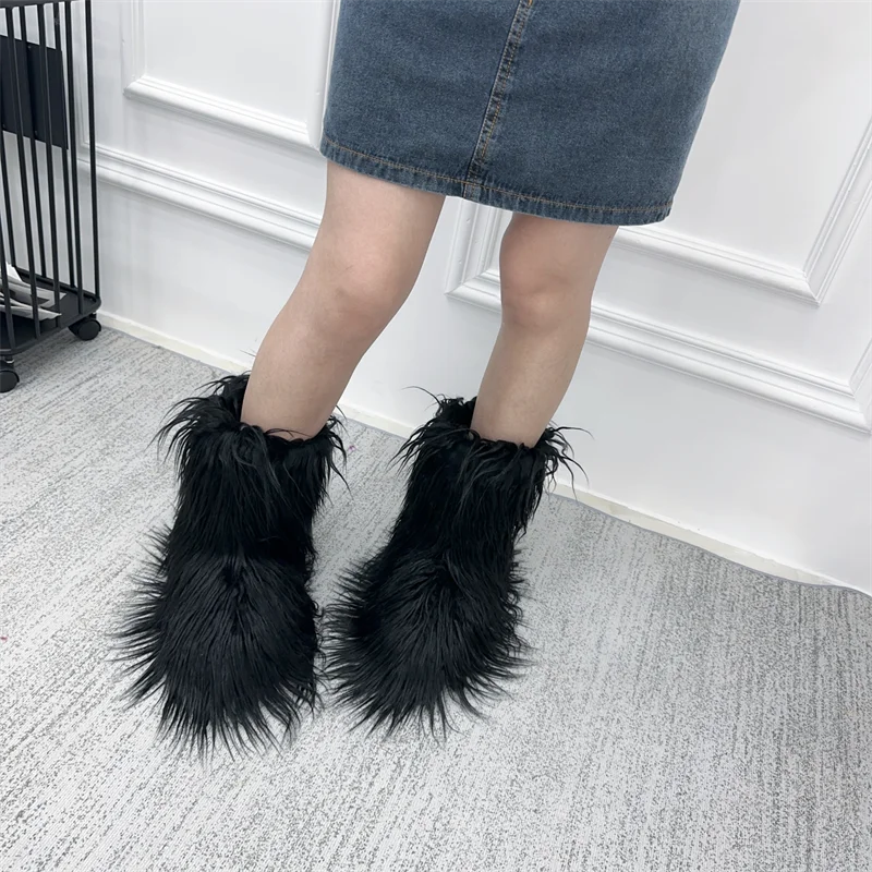 Fur Snow Boots for Winter.