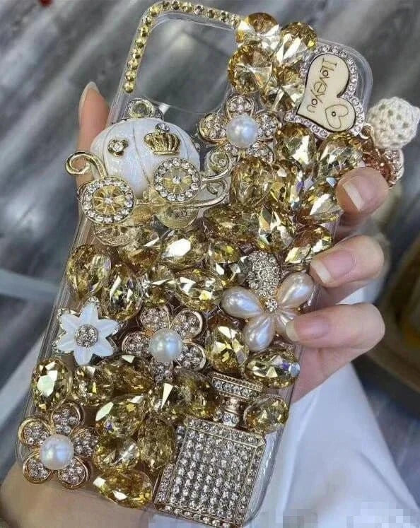 Rhinestone Love Diamond Case – For iPhone 7–17 Pro Max & Air Series - BLAKESTORE-NG